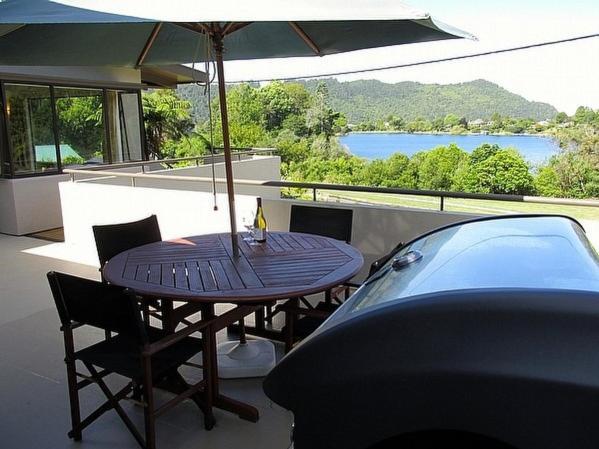 Lake View Okareka - Lake Okareka Holiday Home Lake Tarawera Extérieur photo