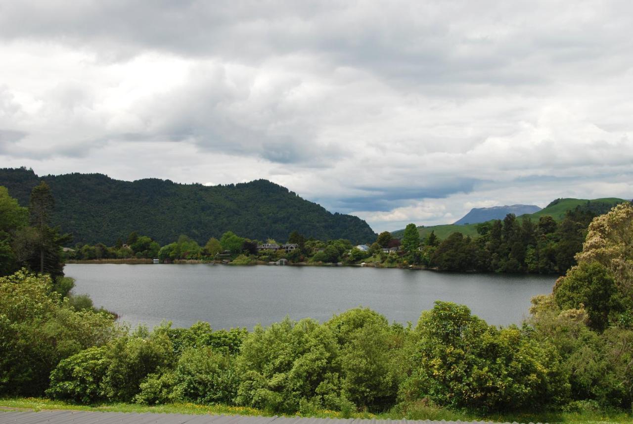 Lake View Okareka - Lake Okareka Holiday Home Lake Tarawera Extérieur photo